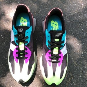 New balance 327 mens sneakers.